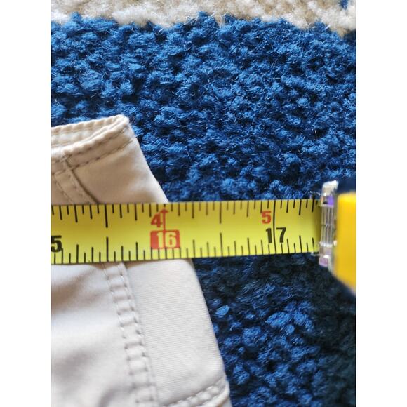 The North Face Women's Tan Cargo Capris M - Picture 5 of 9